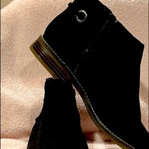 CLARKS ANKLE BOOTS 8.5W